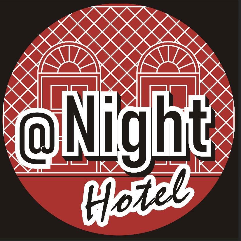At Night Hotel Chumphon Eksteriør billede